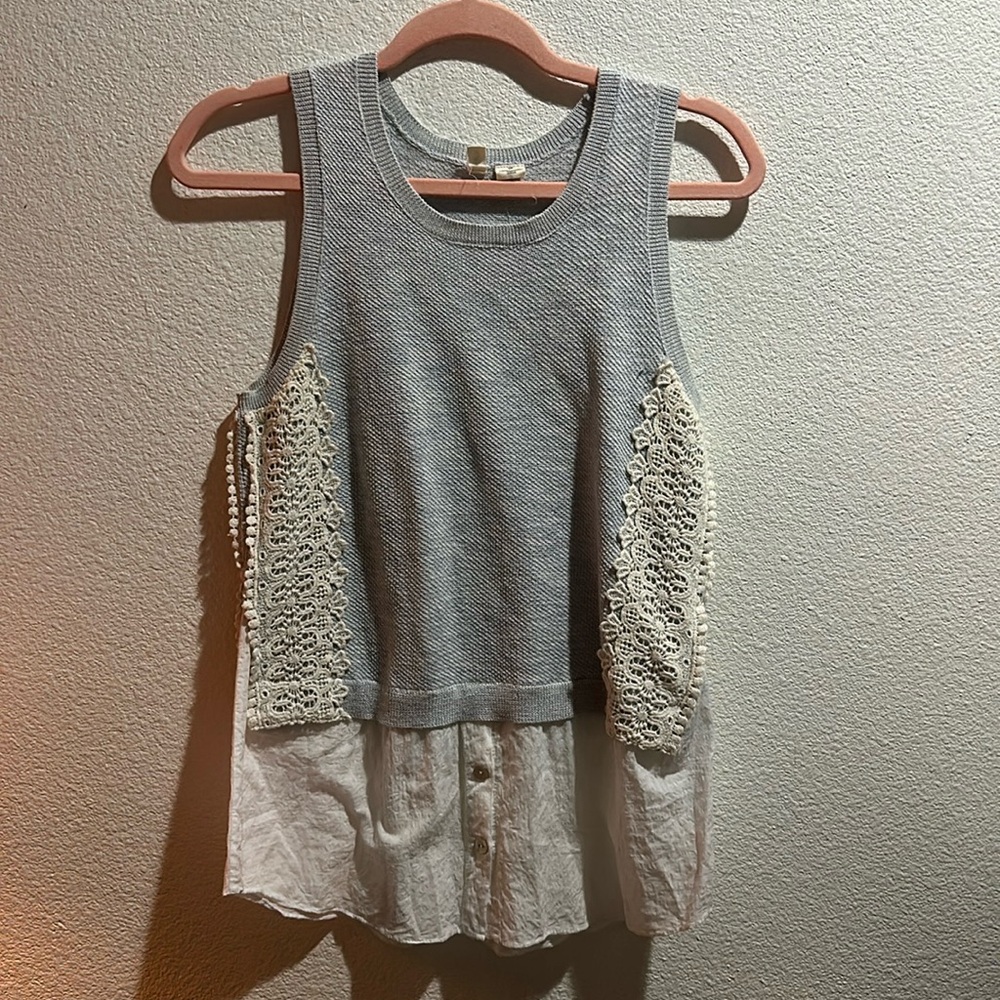 Moth Top